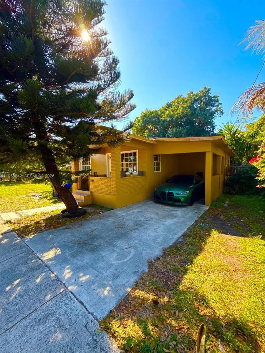 1100 N 24th Ave, Hollywood FL 33020