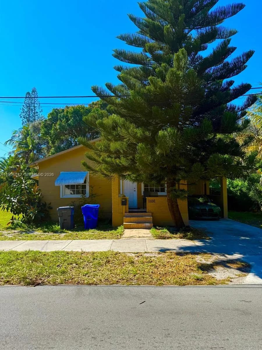 1100 N 24th Ave, Hollywood FL 33020