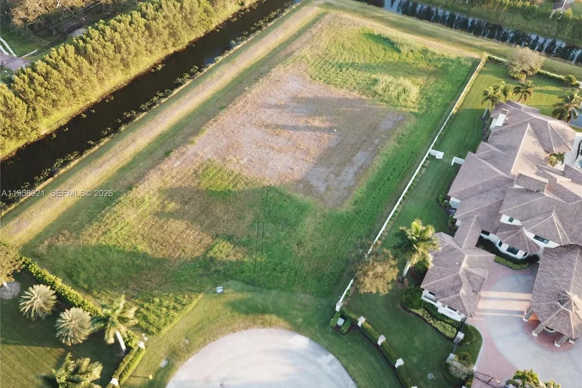 16700 Berkshire Ct, Southwest Ranches FL 33331