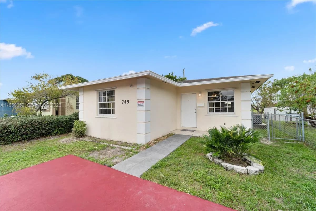 745 NW 3rd Ct, Hallandale Beach FL 33009