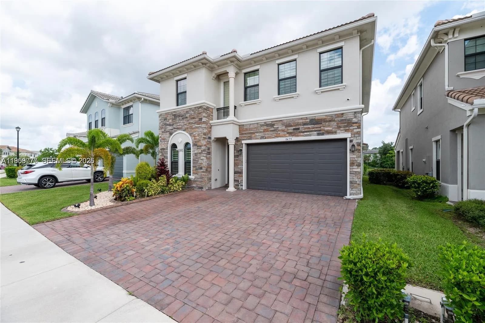 8475 NW 39th Ct, Coral Springs FL 33065