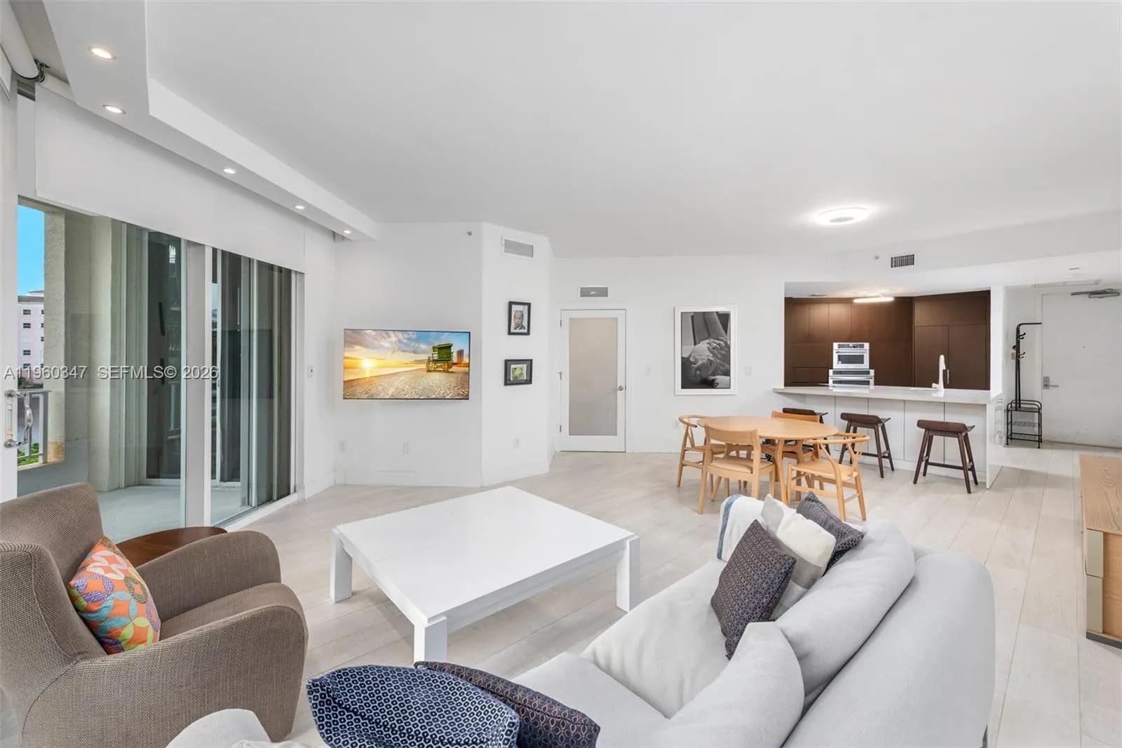 715 Crandon Blvd # 305, Key Biscayne FL 33149