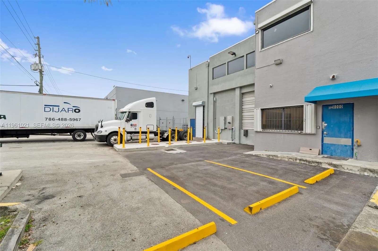 8000 NW 68th St, Medley FL 33166