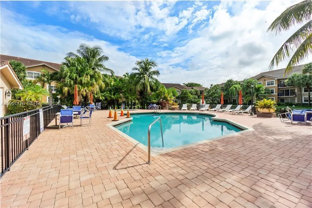 9055 Wiles Rd # 103, Coral Springs FL 33067