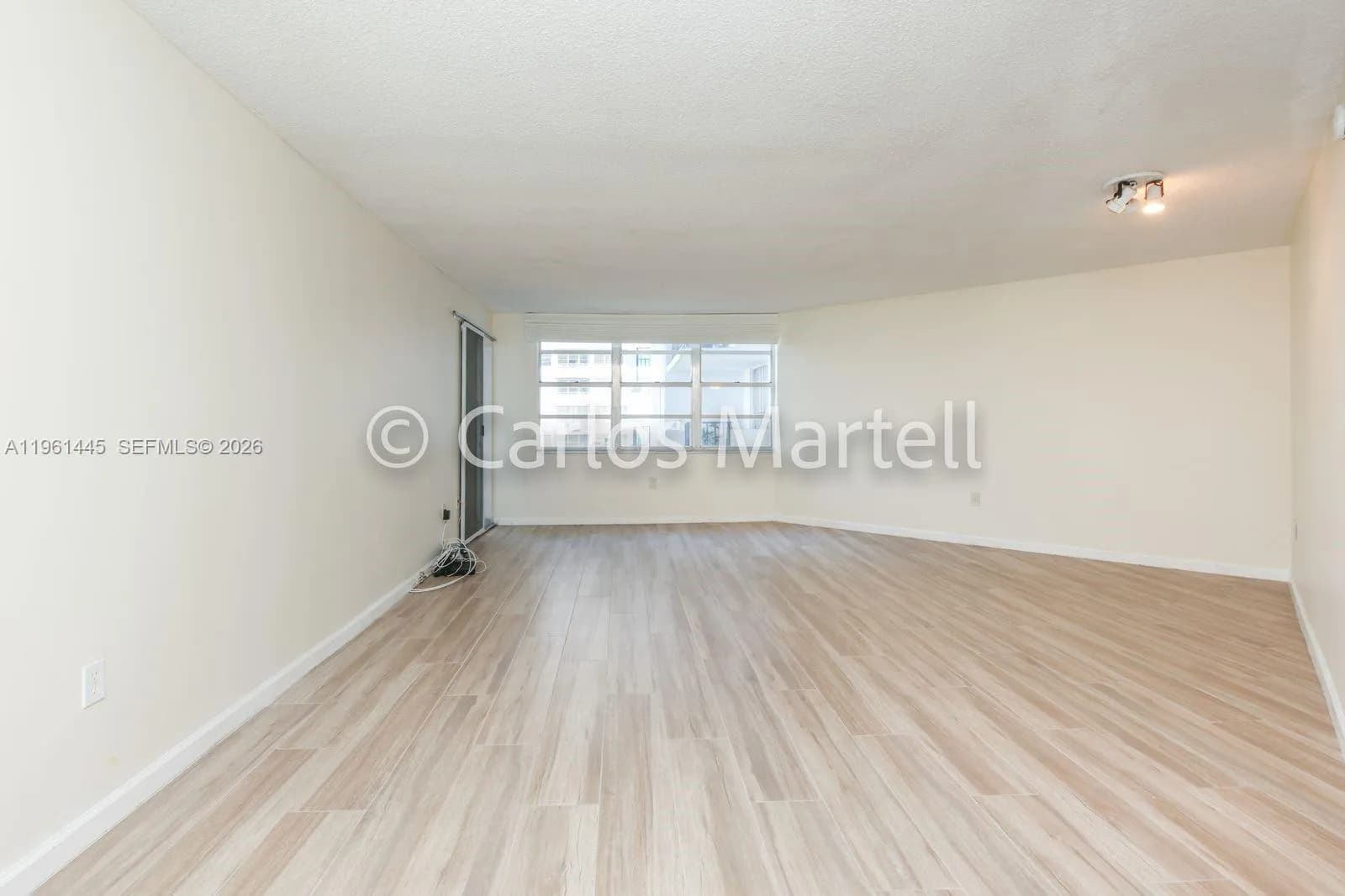 2750 NE 183rd St # 512, Aventura FL 33160