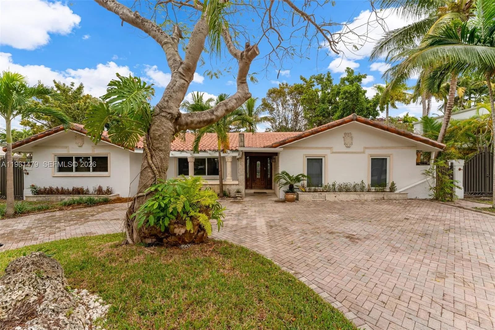 5961 SW 56th Ter, South Miami FL 33143