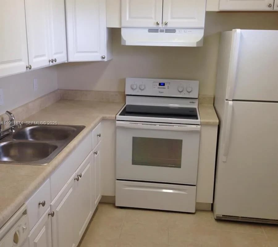 7561 NW 16th St # 2310, Plantation FL 33313