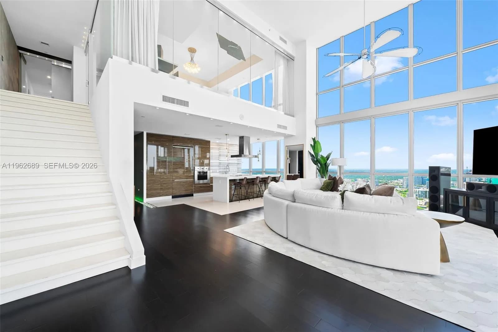 4 bedroom 4 bath for sale at 1100 Biscayne Blvd # 5706, Miami FL 33132
