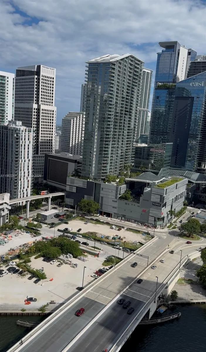2 bedroom 2 bath for sale at 350 S Miami Ave # 3006, Miami FL 33130