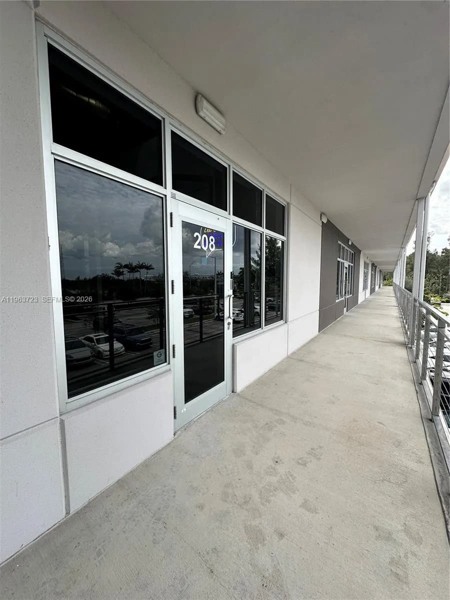 12750 NW 17th St # 208, Sweetwater FL 33182