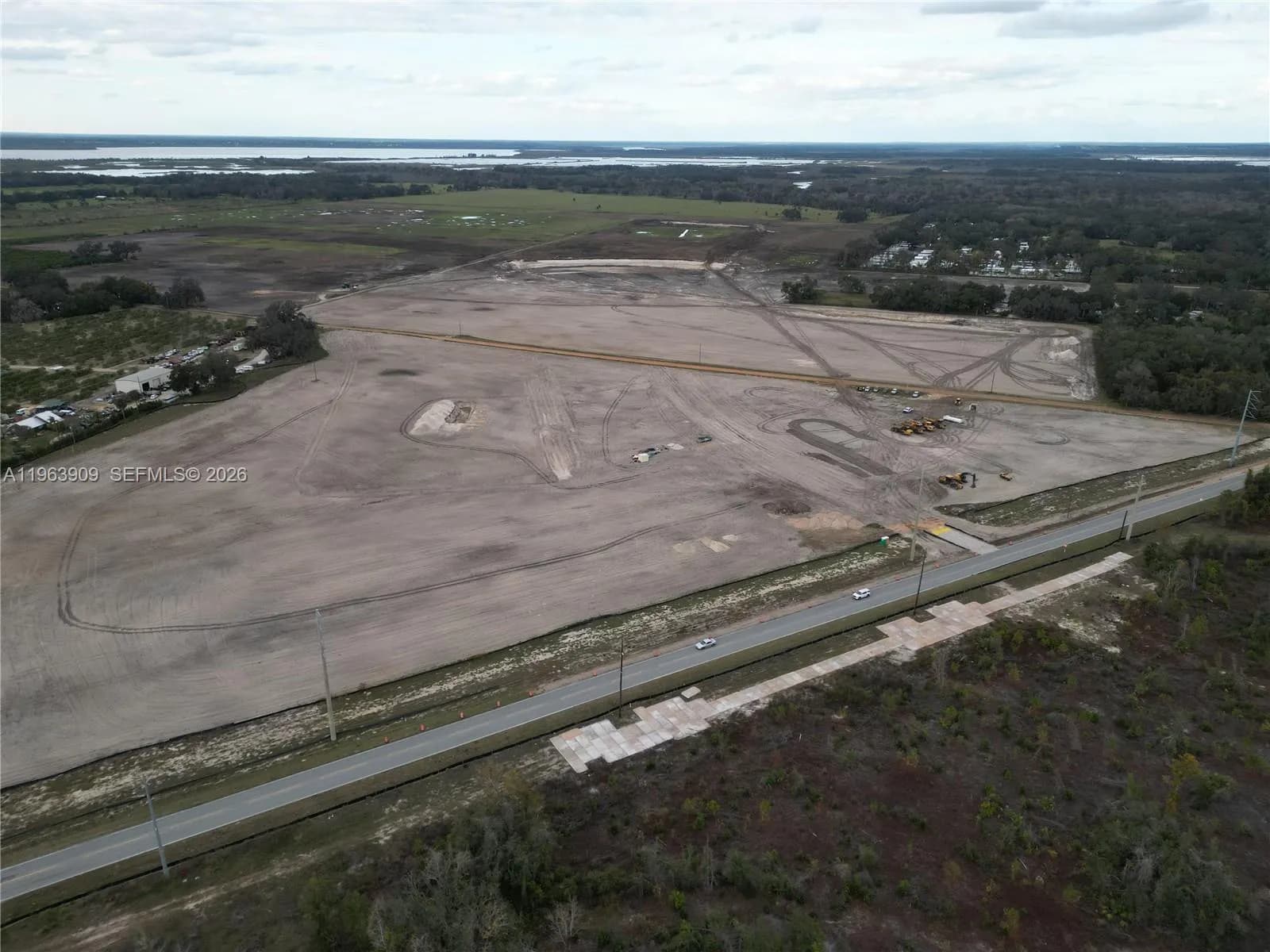 9915 County Rd 44. Leesburg, Other City - In The State Of Florida FL 34788