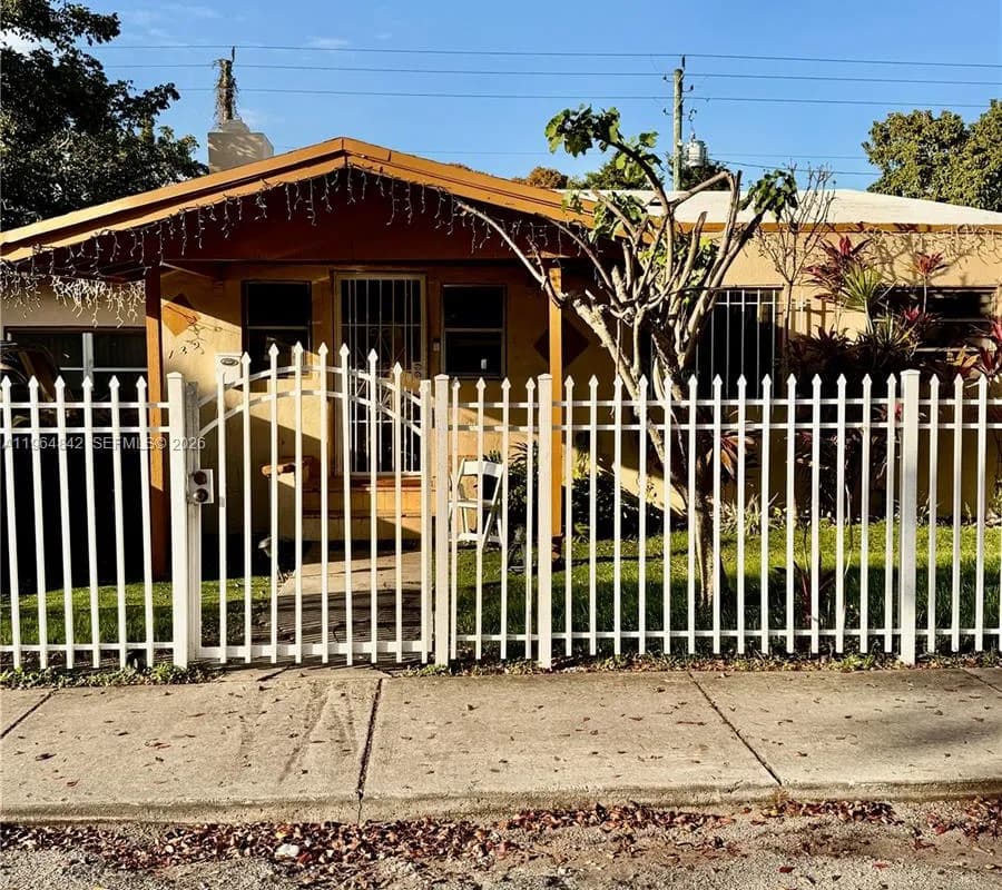 729 NW 47th Ter, Miami FL 33127