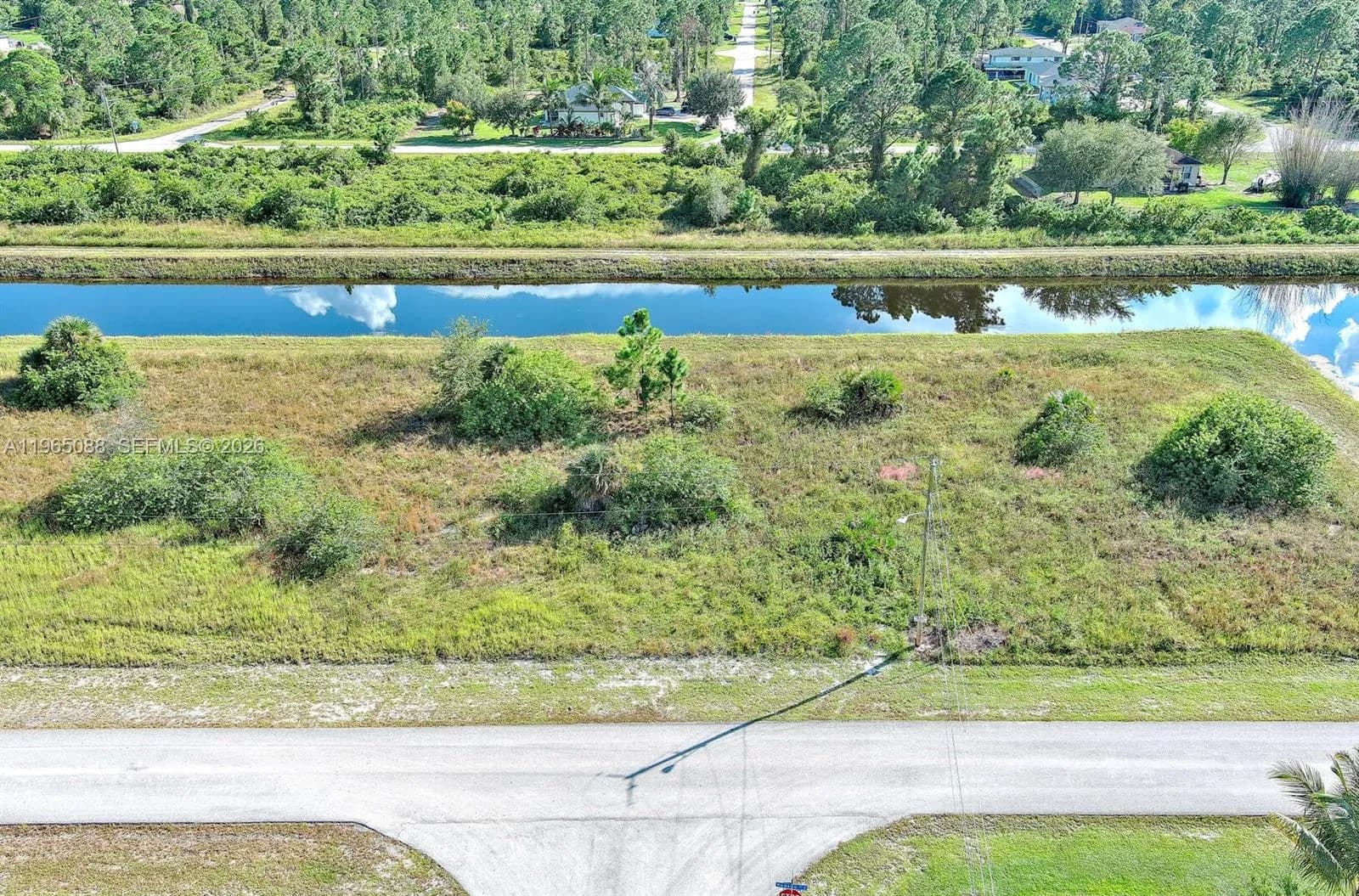 1134 Hudson St E, Lehigh Acres FL 33974