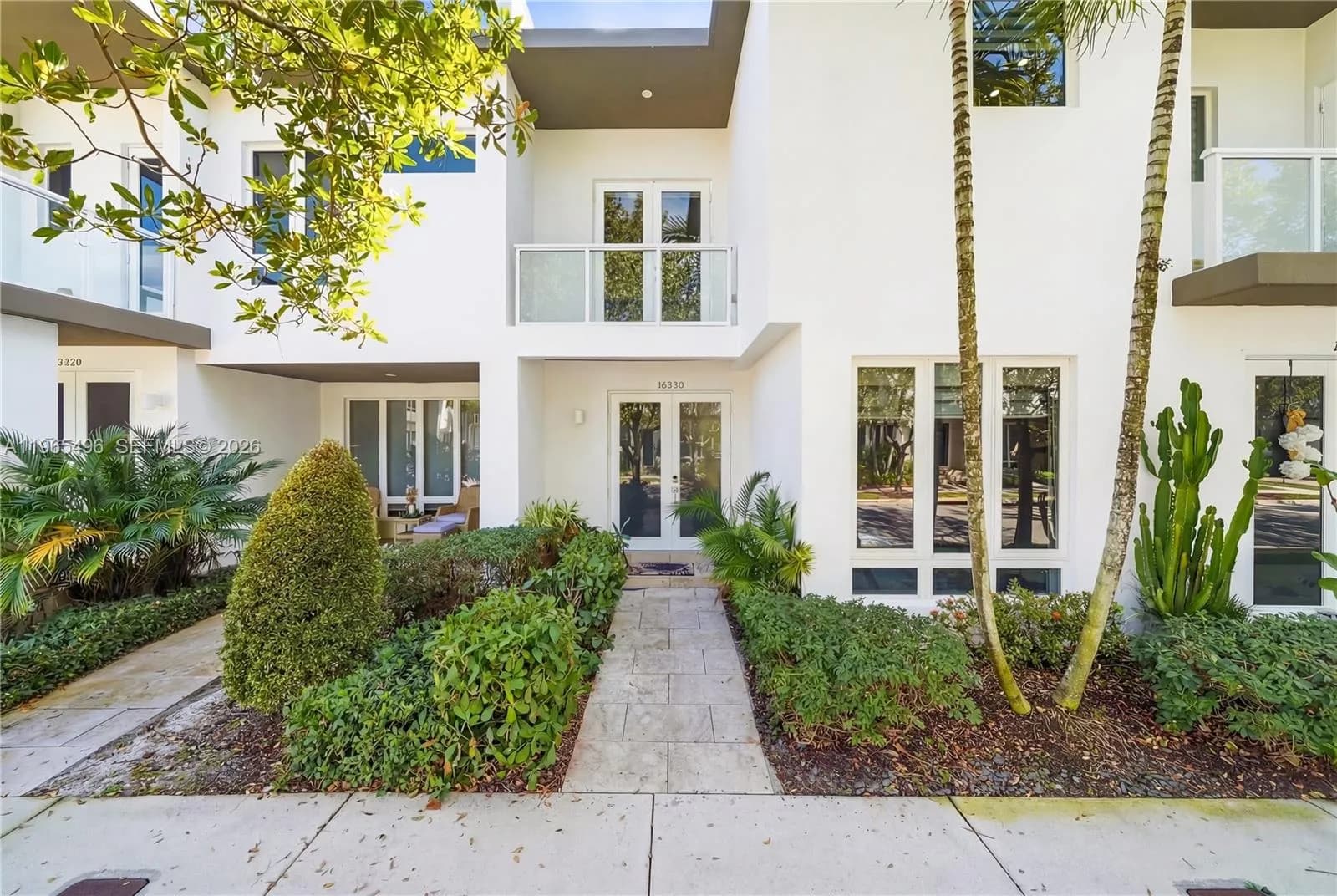 10530 NW 63rd Ter, Doral FL 33178