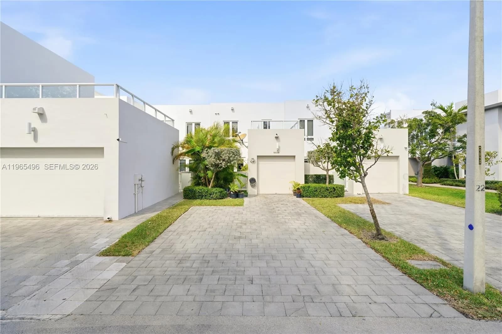 10530 NW 63rd Ter, Doral FL 33178