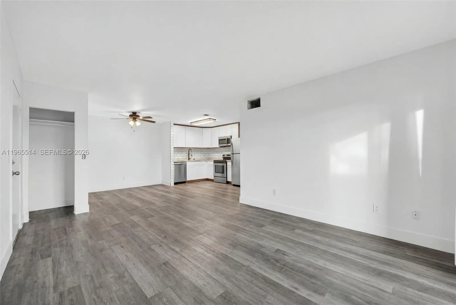 170 Cypress Club Dr # 712, Pompano Beach FL 33060