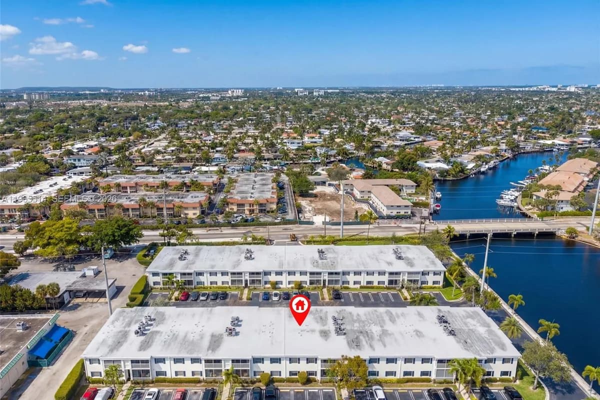 170 Cypress Club Dr # 712, Pompano Beach FL 33060