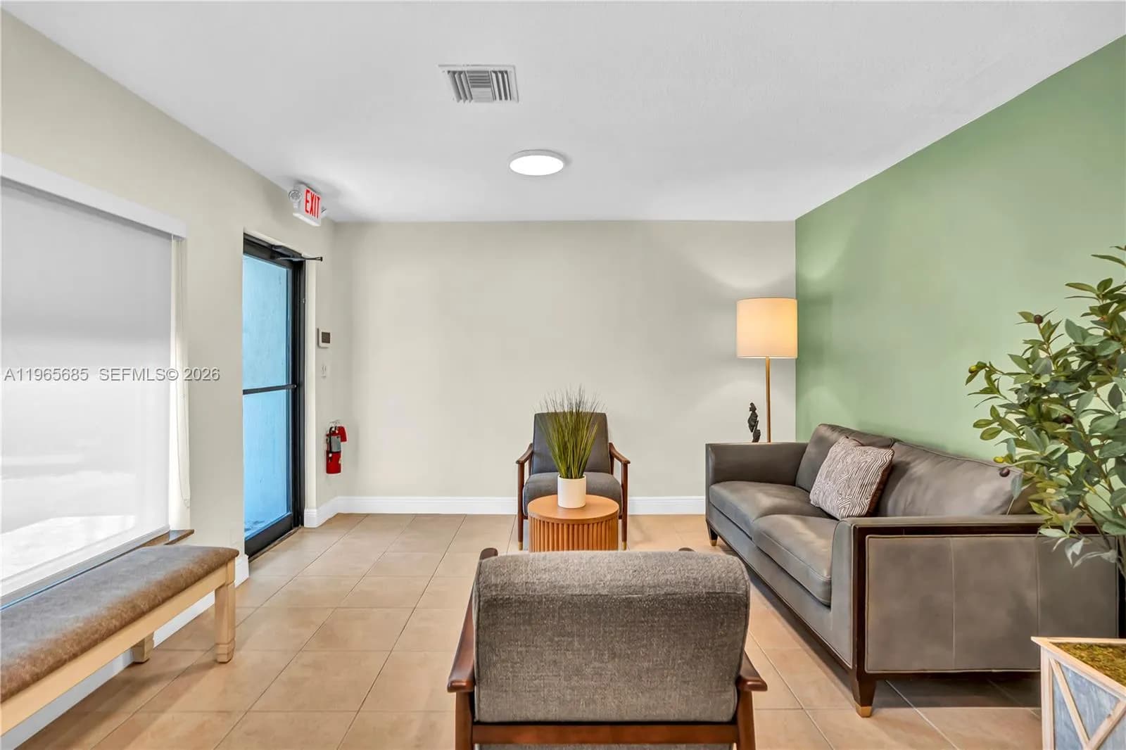 481 E Commercial Blvd, Oakland Park FL 33334