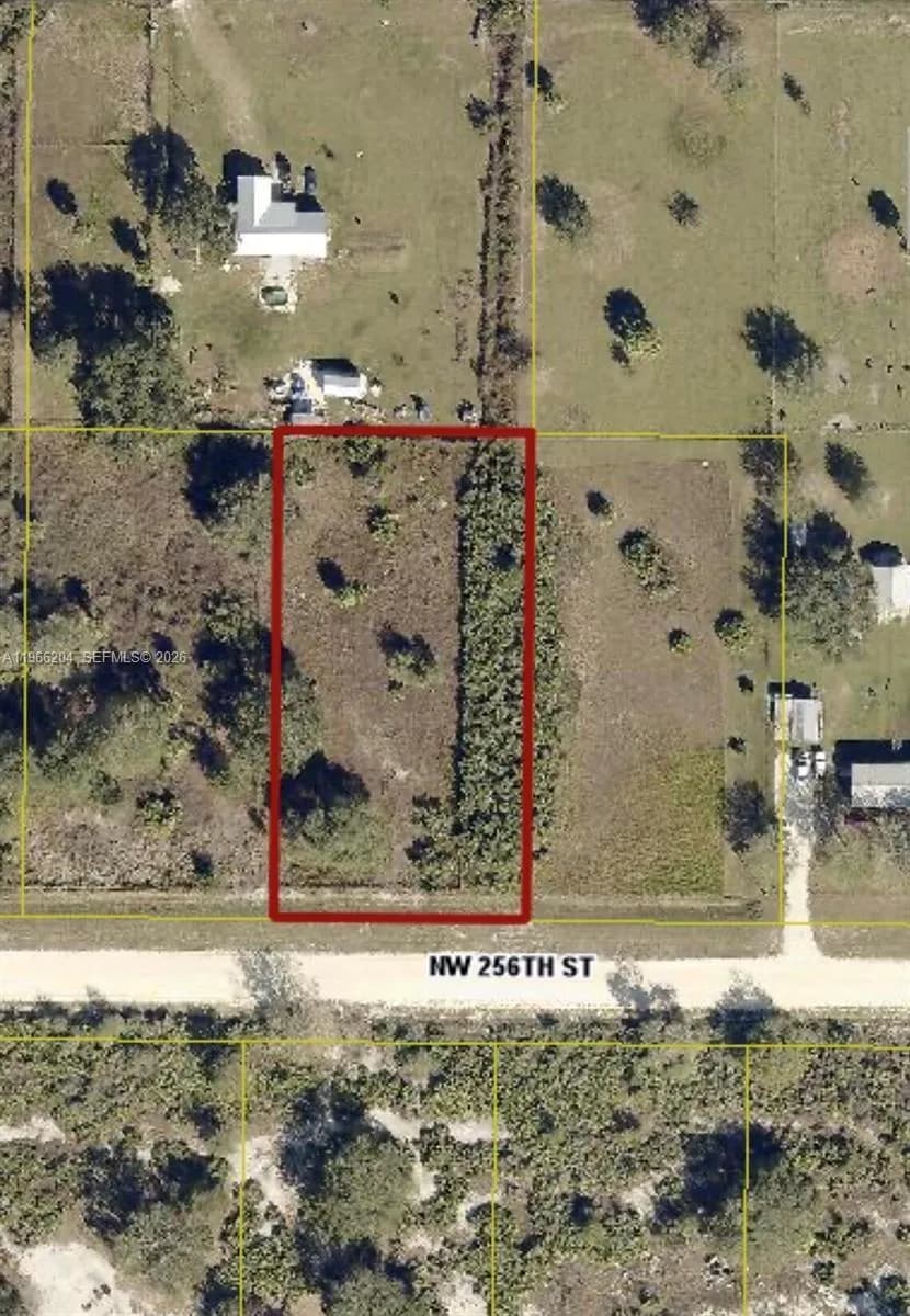 20315 NW 256 St, Okeechobee FL 34972