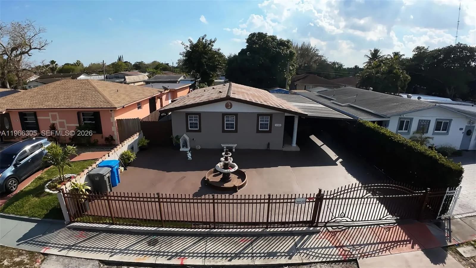 3 bedroom 1 bath for sale at 5720 SW 39th St, West Park FL 33023