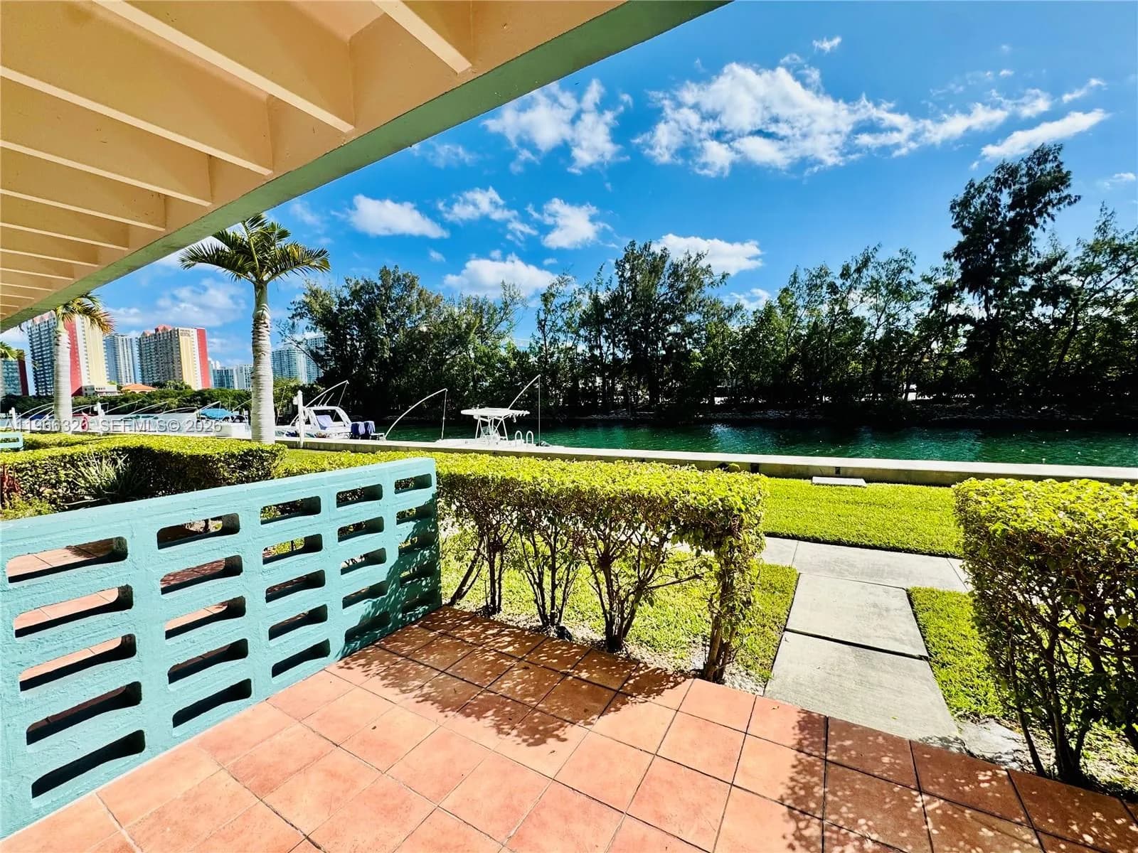 1 bedroom 1 bath for sale at 3922 NE 166th St # S102, North Miami Beach FL 33160