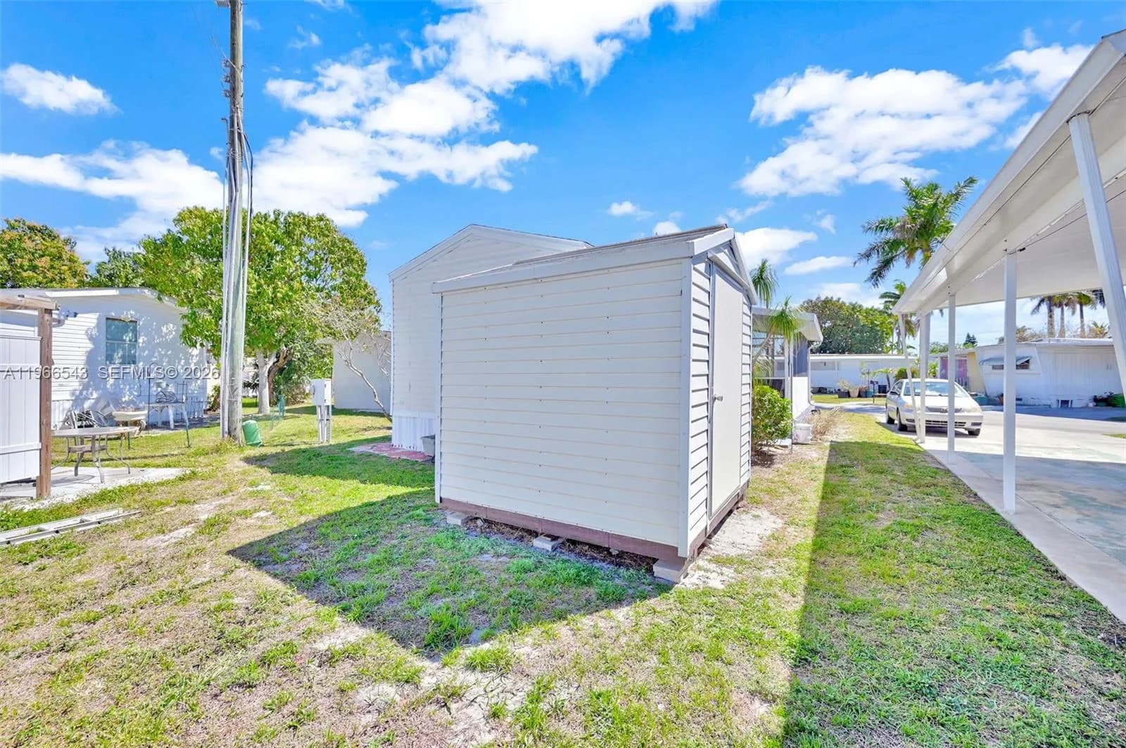 8701 SW 17th Ct, Davie FL 33324