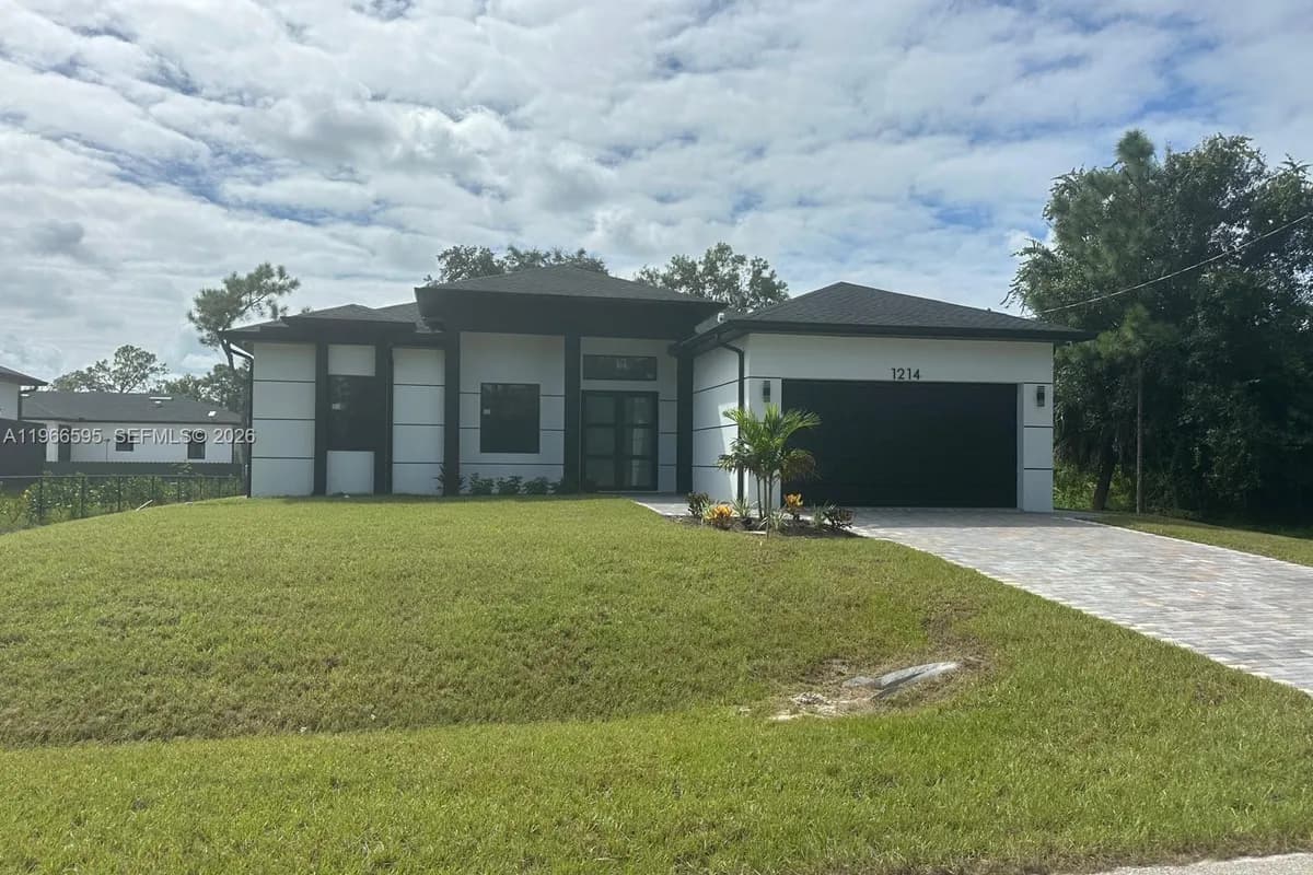 1214 Cherry St, Lehigh Acres FL 33974