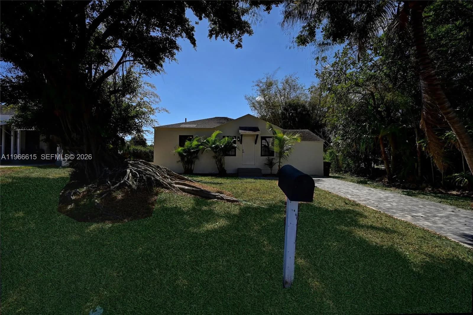 816 Tuscaloosa St, West Palm Beach FL 33405