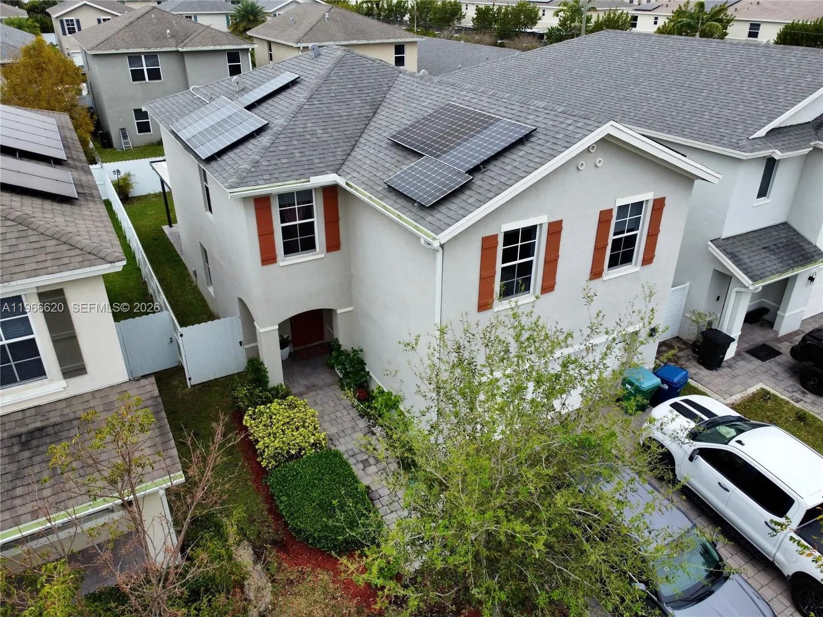 613 NE 5th Way, Florida City FL 33034