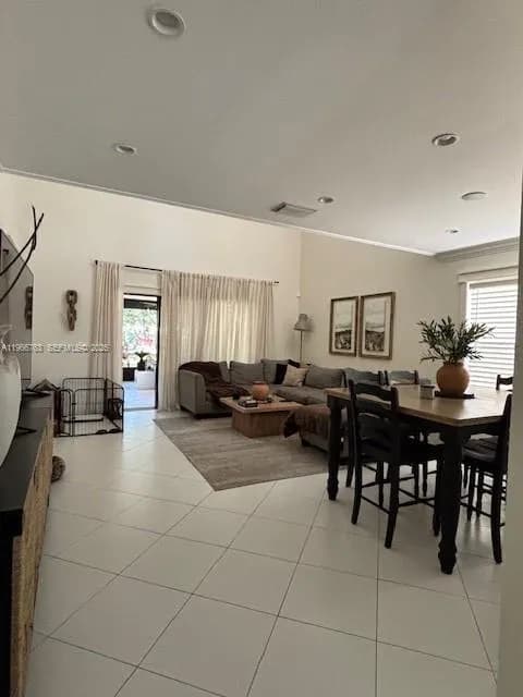 6183 Pine Tree Ln Unit B, Tamarac FL 33319
