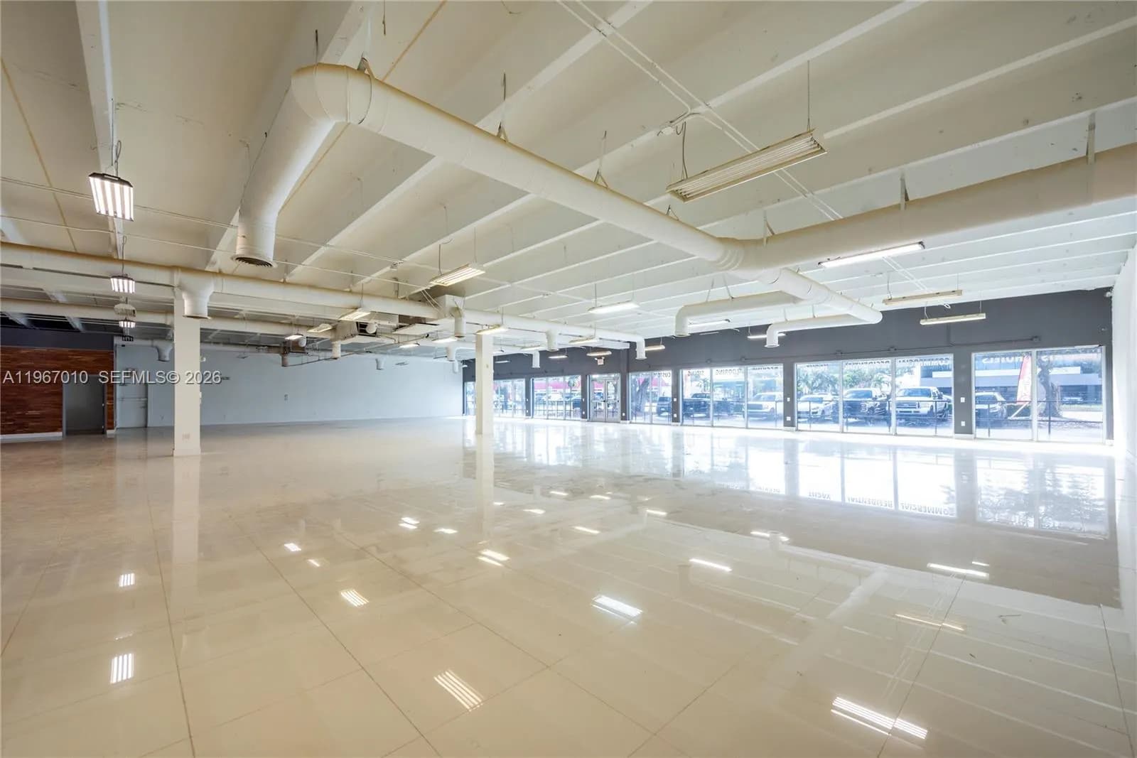 1920-1936 Stirling Rd, Dania Beach FL 33004