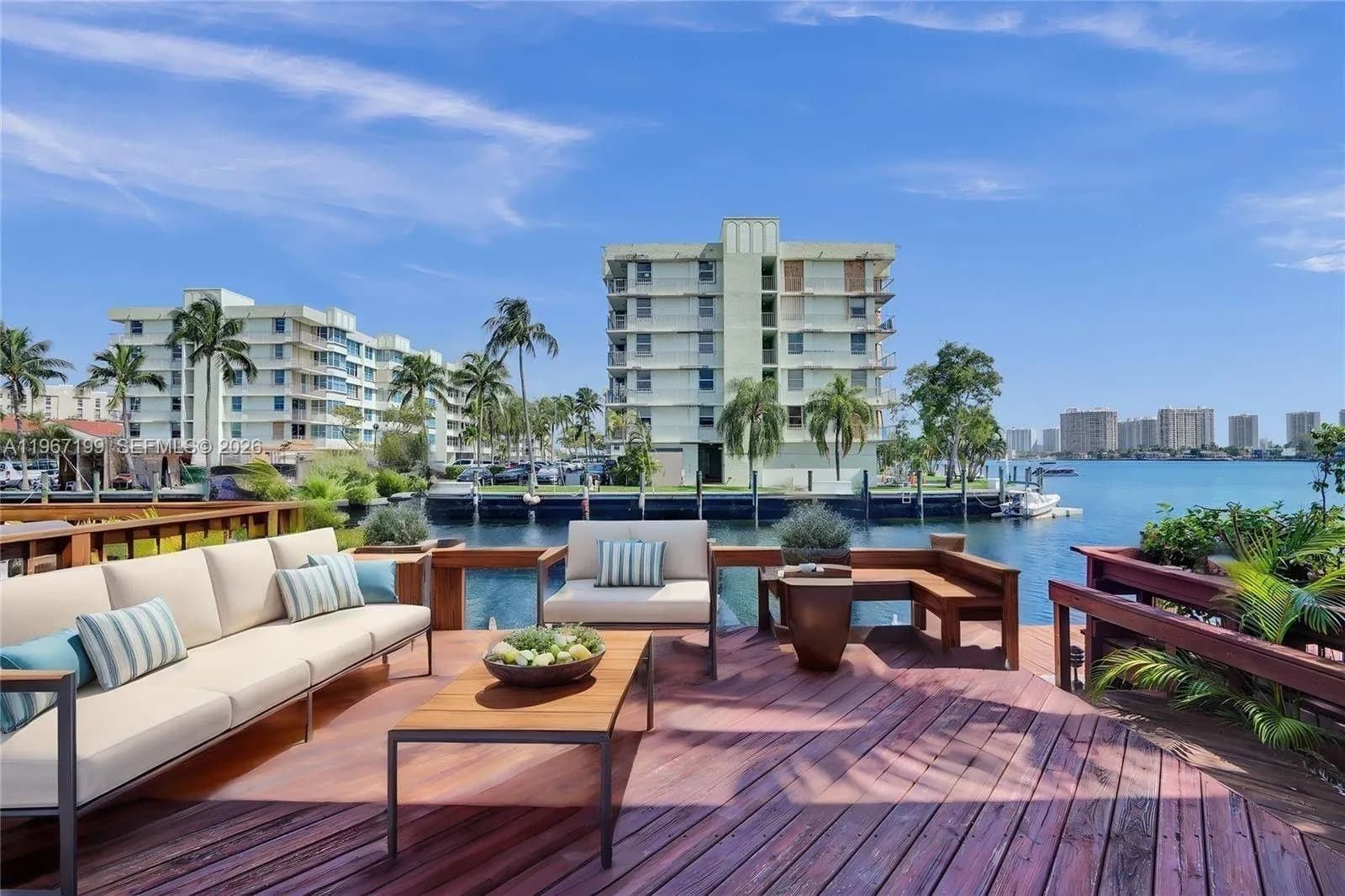 3 bedroom 2 bath for sale at 2689 NE 165th St # 56, North Miami Beach FL 33160