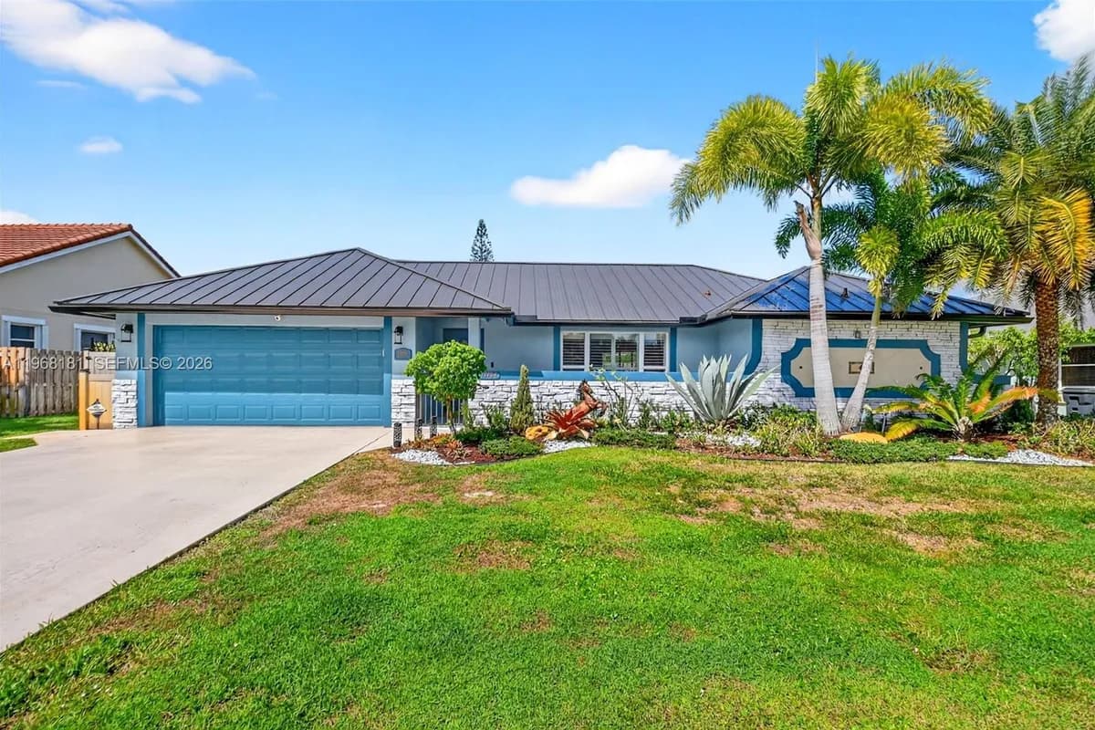 13808 Geranium Pl, Wellington FL 33414