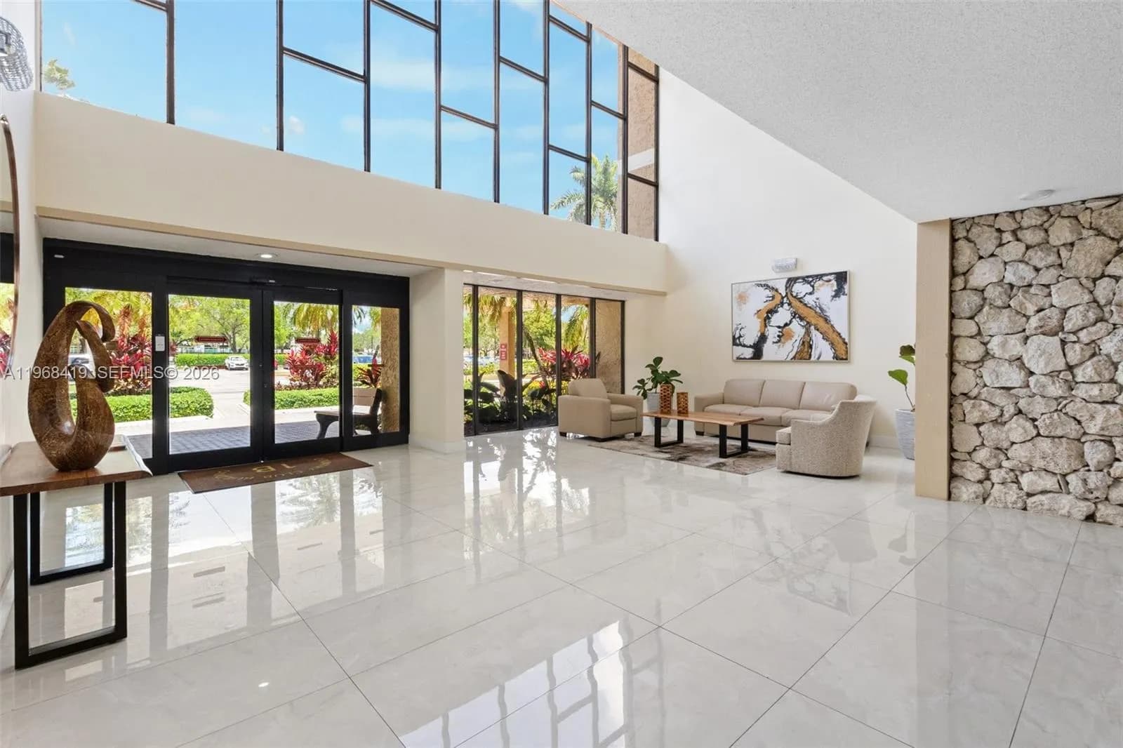 16400 Golf Club Rd # 104, Weston FL 33326