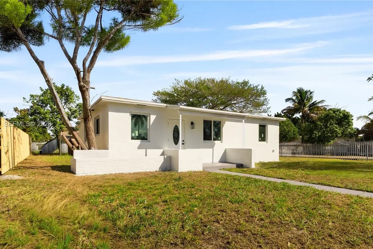 1735 NW 126th St, Miami FL 33167
