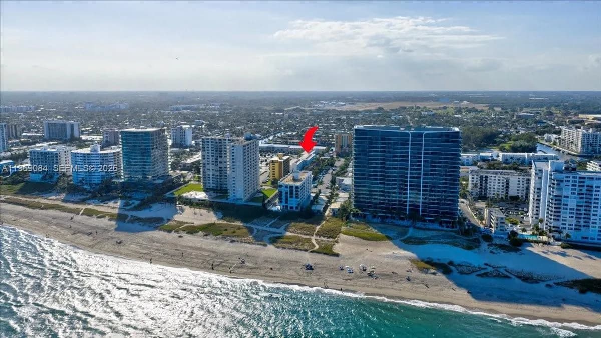 3201 NE 8th St # 405, Pompano Beach FL 33062