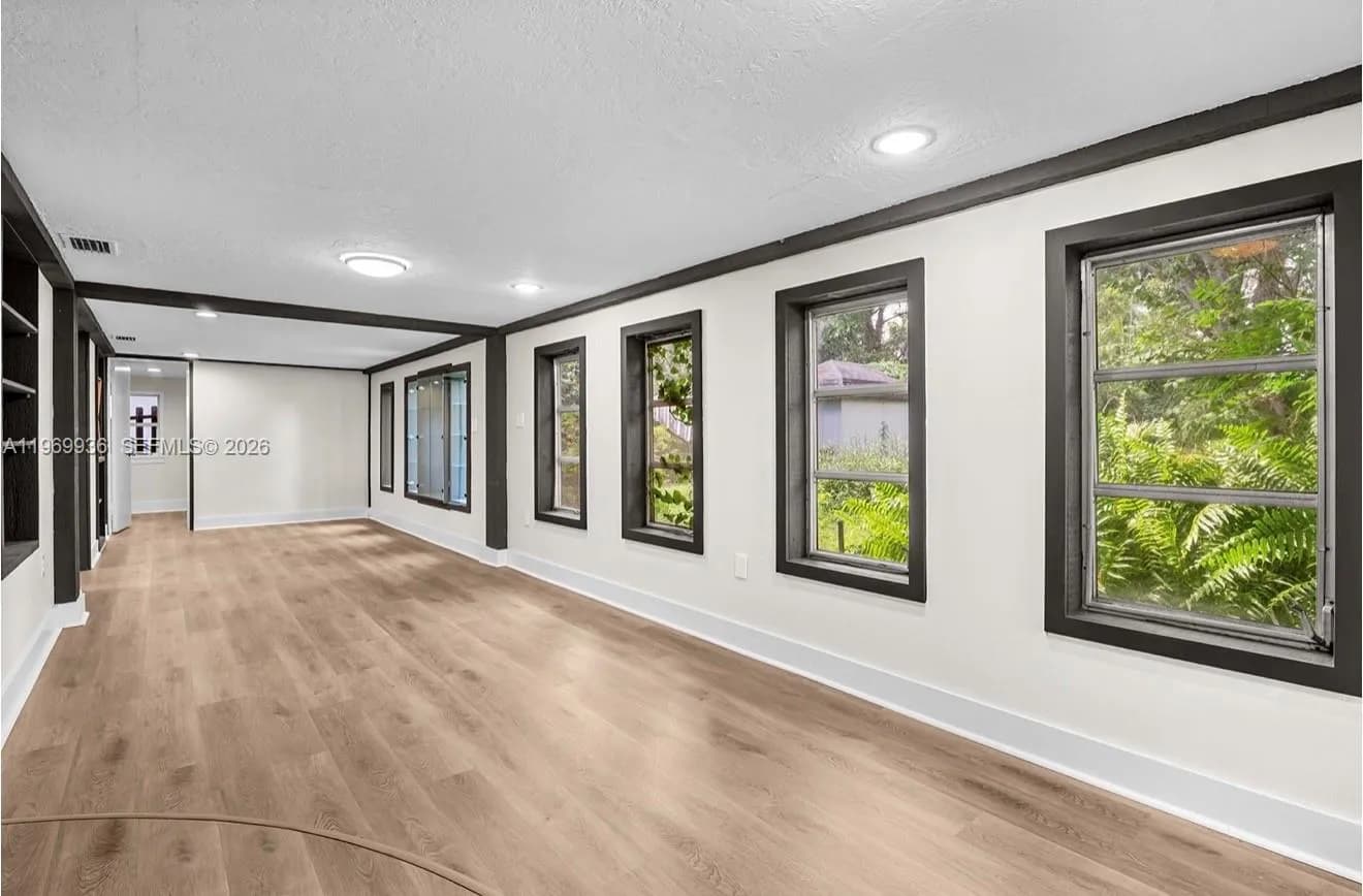 2234 Phillippi st, Sarasota FL 34231