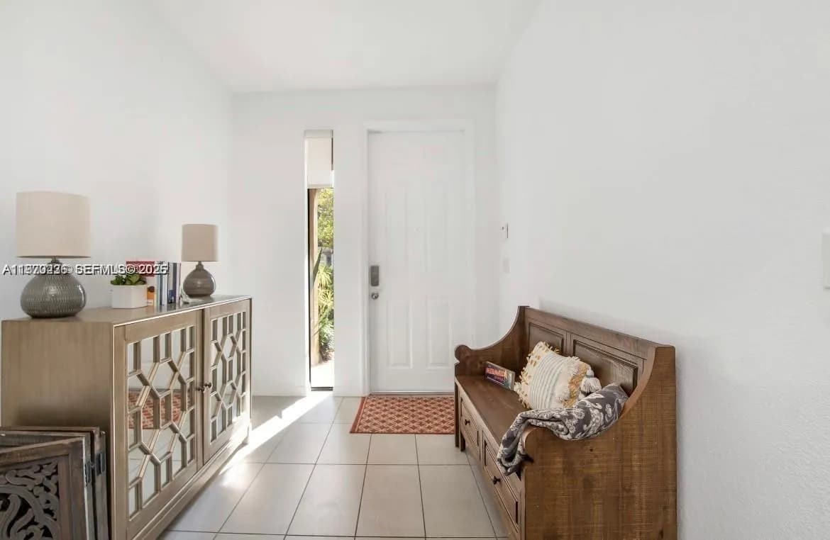 3327 NW 10th Ave, Pompano Beach FL 33064