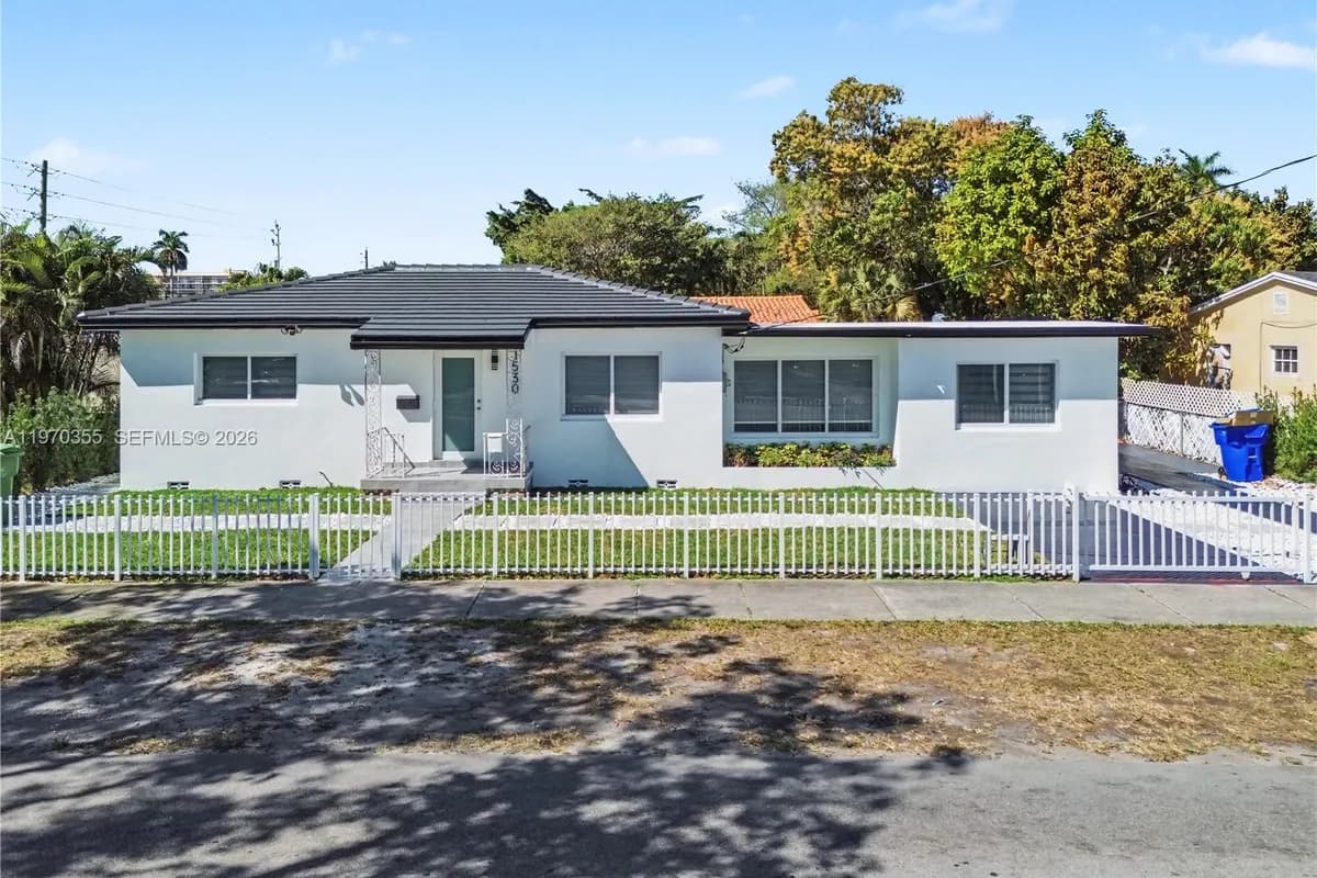 1530 SW 24th Ave, Miami FL 33145