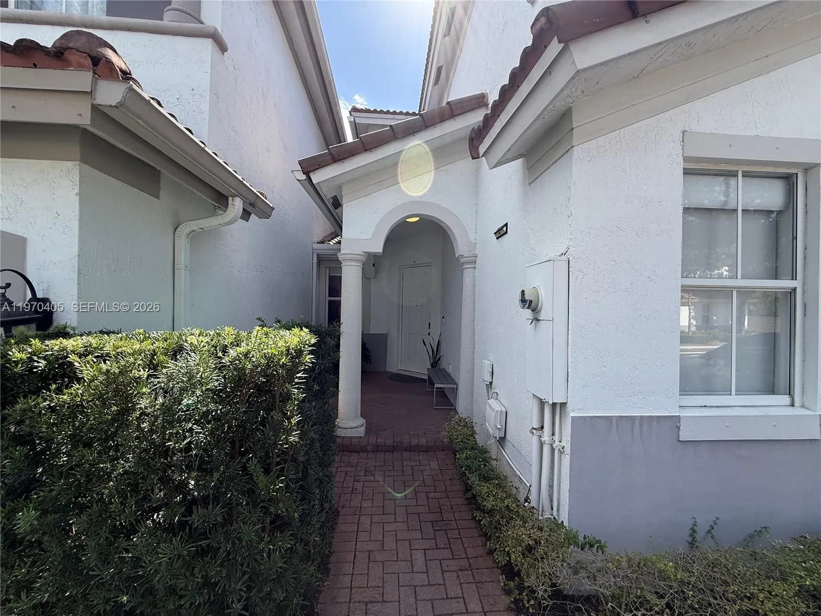 10832 NW 84th St, Doral FL 33178