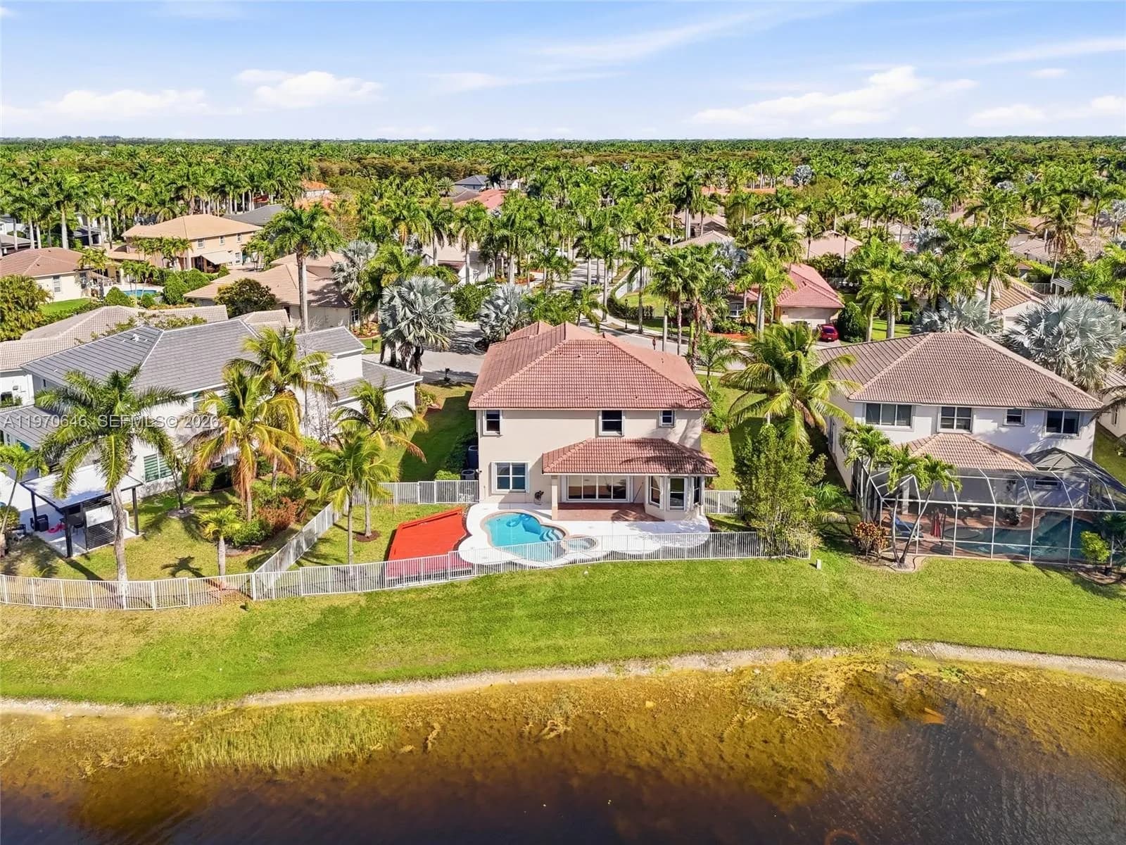 1887 Harbor View Cir, Weston FL 33327