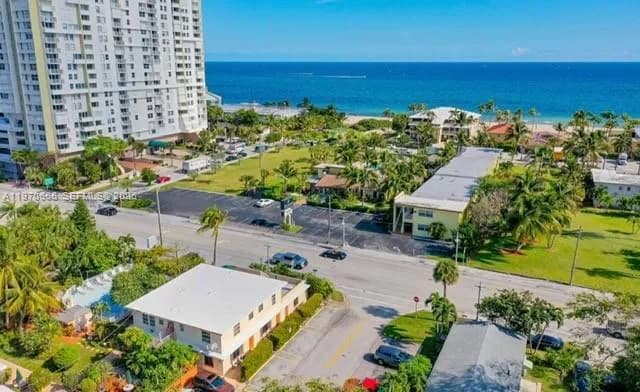 213 S Ocean Blvd, Pompano Beach FL 33062