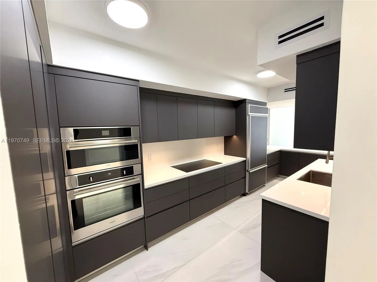 1850 S Ocean Dr # 1808, Hallandale Beach FL 33009