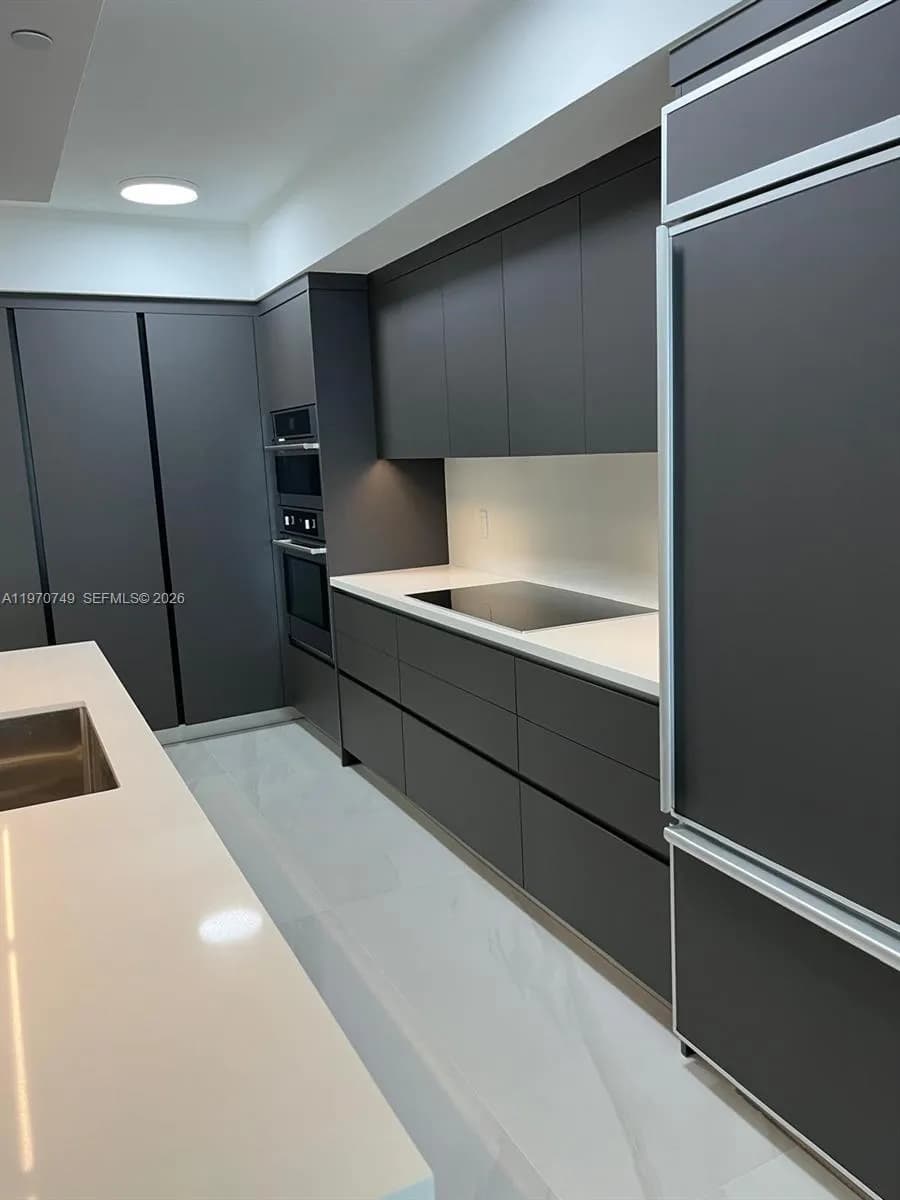 1850 S Ocean Dr # 1808, Hallandale Beach FL 33009