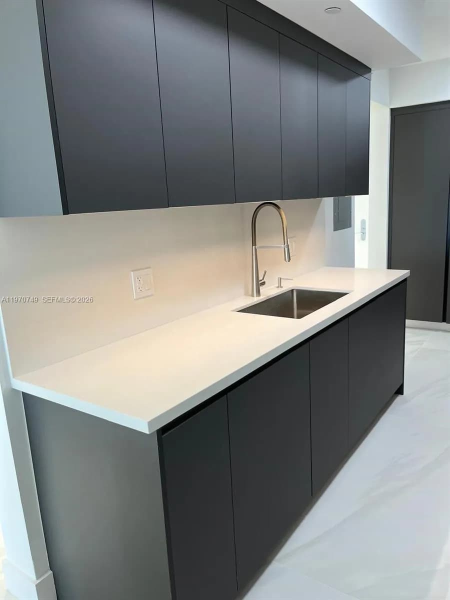 1850 S Ocean Dr # 1808, Hallandale Beach FL 33009