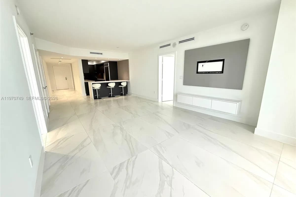 1850 S Ocean Dr # 1808, Hallandale Beach FL 33009