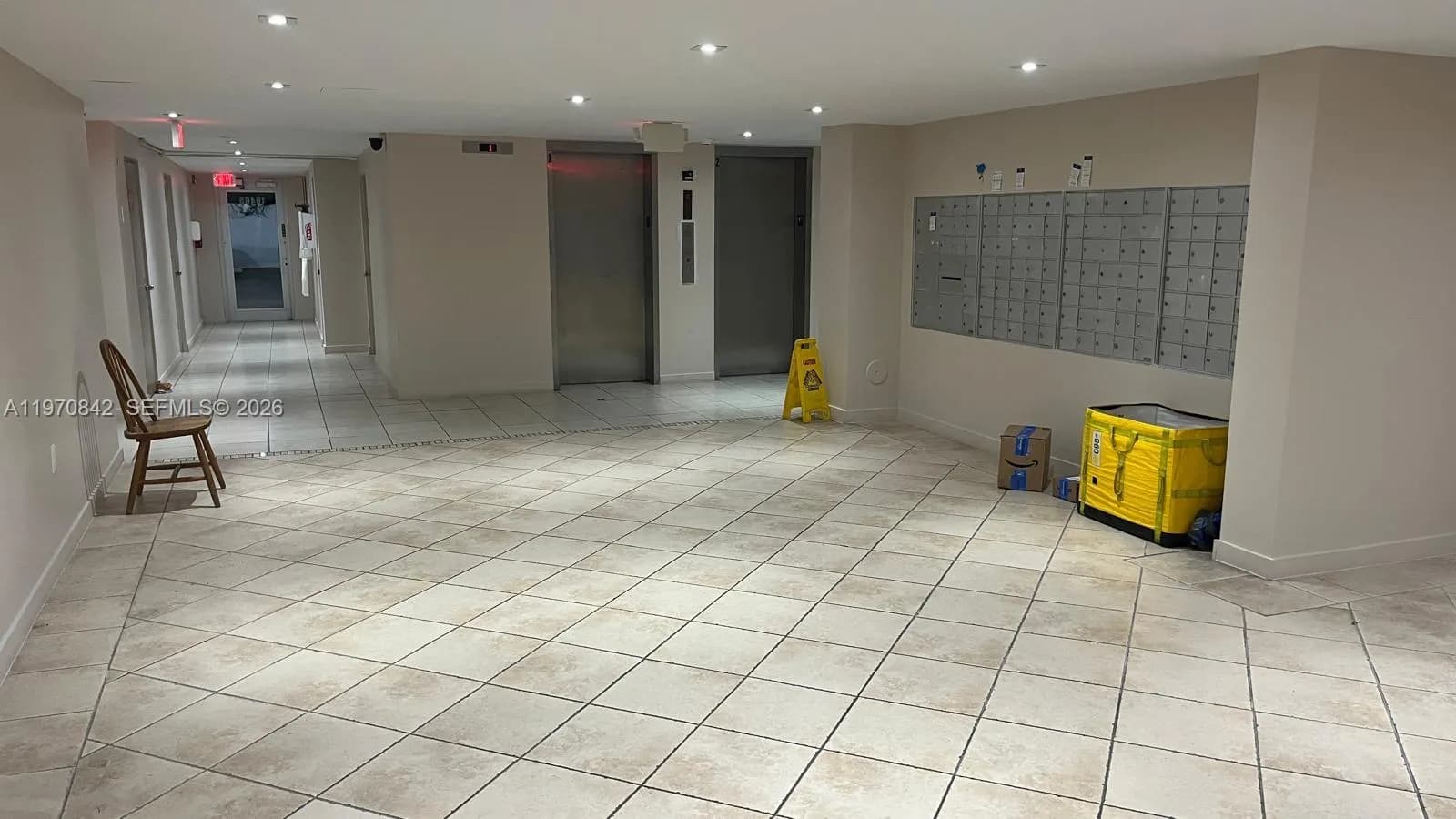 2 bedroom 2 bath for sale at 16465 NE 22nd Ave # 609, North Miami Beach FL 33160