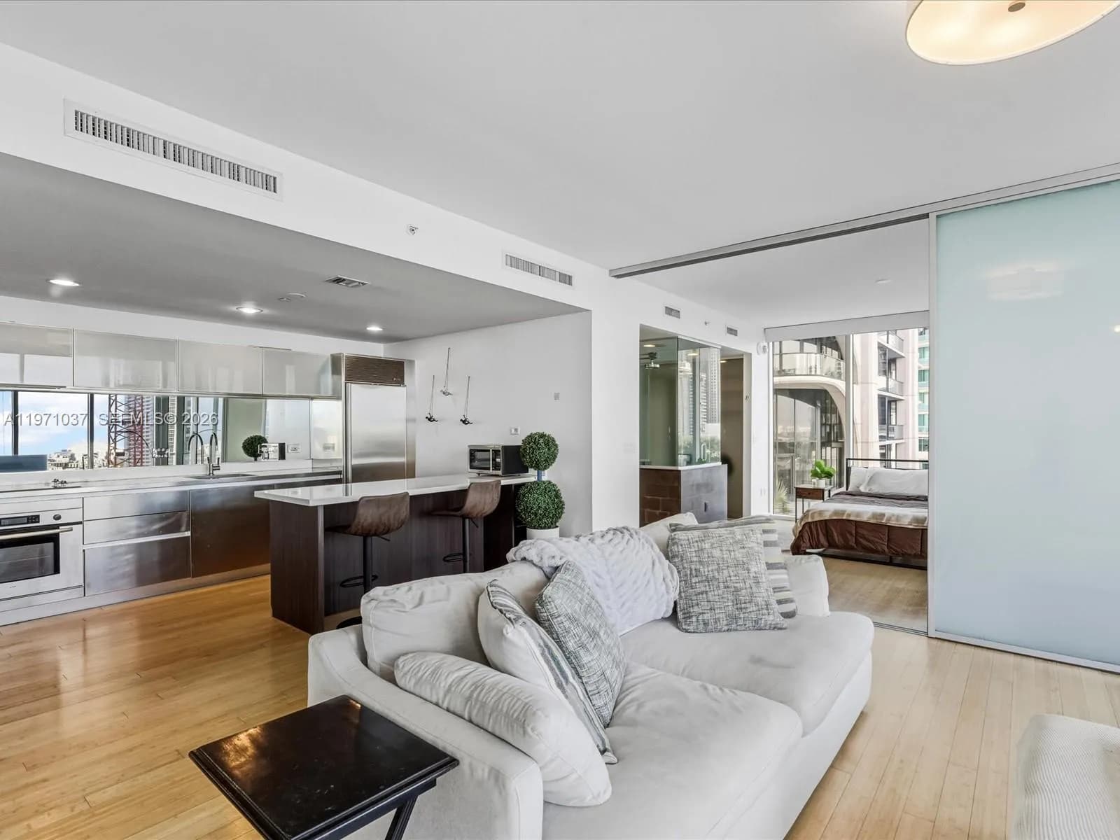 1040 Biscayne Blvd # 1107, Miami FL 33132