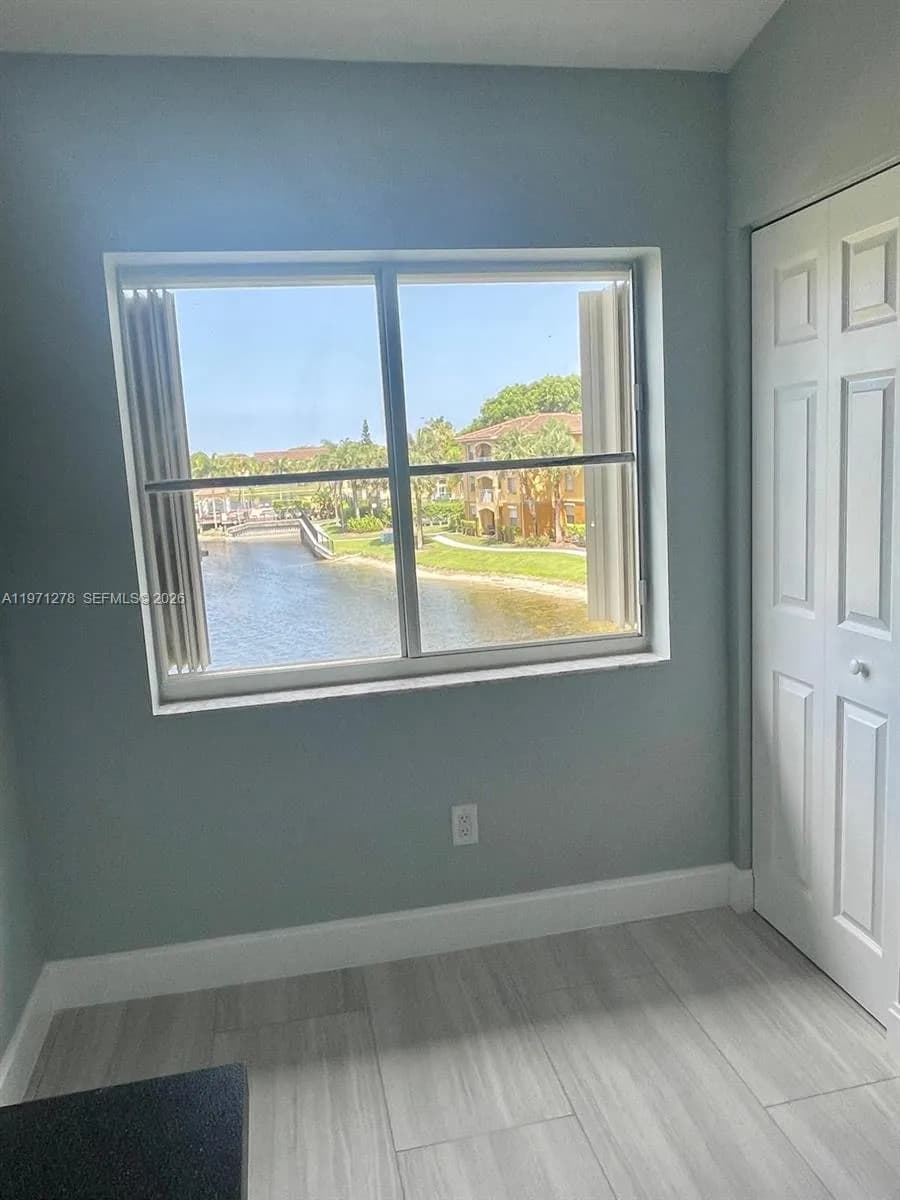 165 NW 96th Ter # 308, Pembroke Pines FL 33024