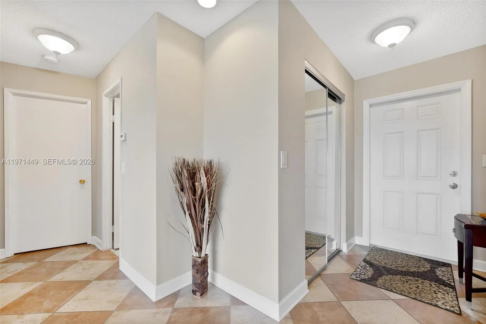 1000 NE 14th Ave # 602, Hallandale Beach FL 33009